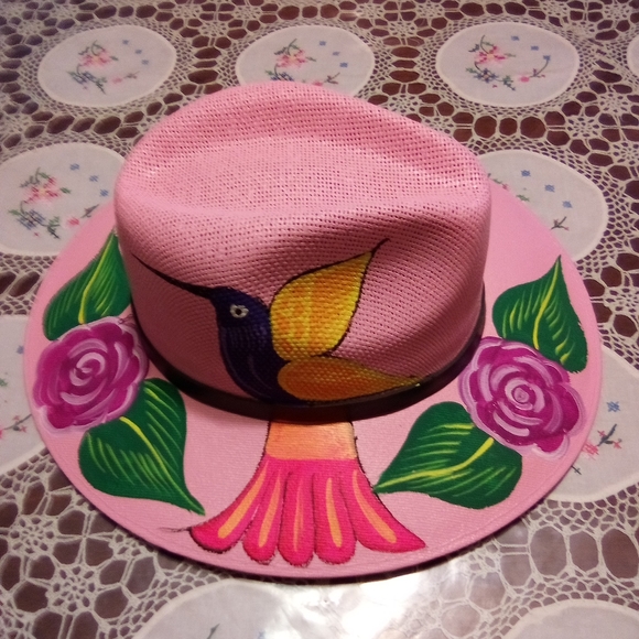 Hand painted hat size large - Picture 2 of 4